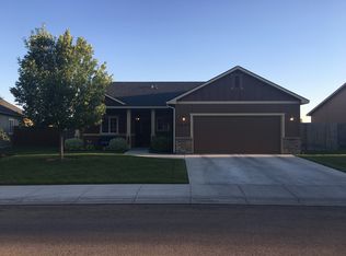 2257 W Fieldstream Dr, Meridian, ID 83646