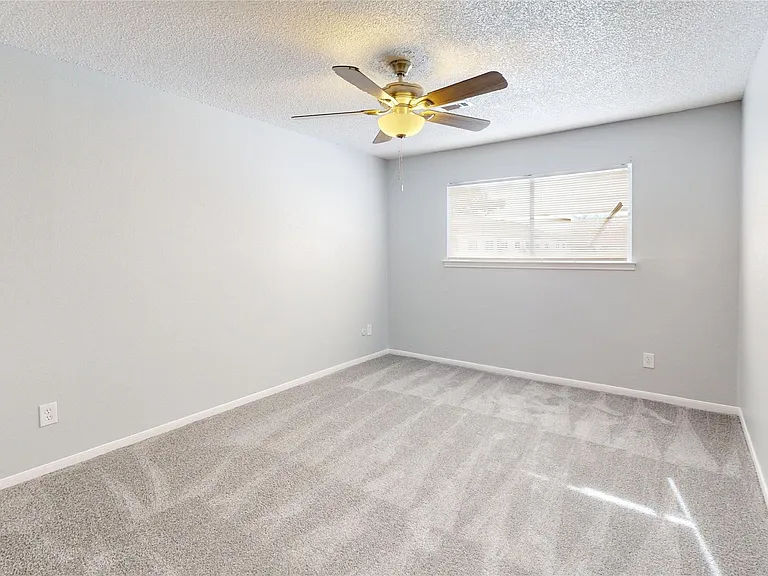 14147 Misty Meadow Ln — Photo 27