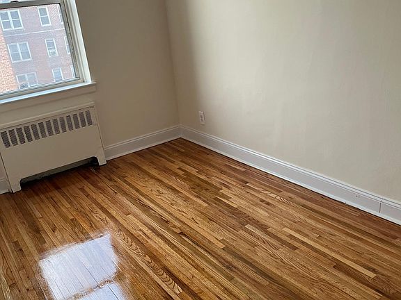 5th image of 14305 41st Ave #208