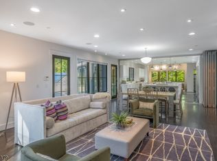 60 Fernwood Rd, Summit City, NJ 07901