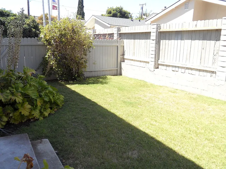 174-178 Monte Vista Ave — Photo 13