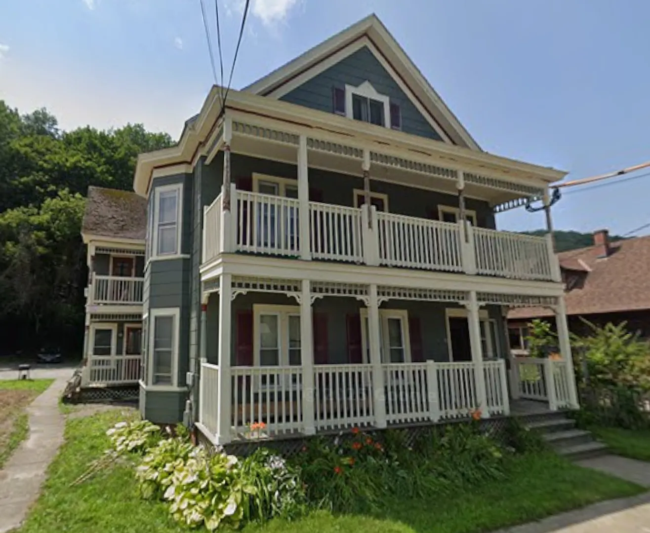16 Laurel Ave. — Photo 1