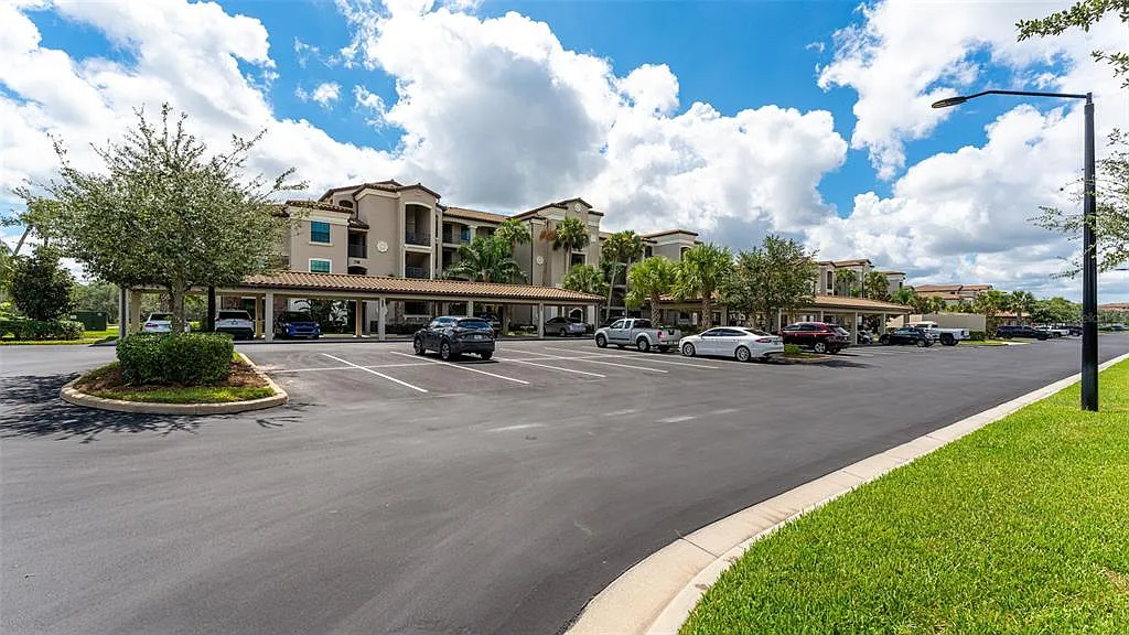 2 bed, 2.0 bath, 1232 sqft, $6,000 — Photo 4