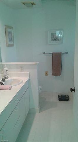 2nd image of 5817 Glencove Dr APT 406
