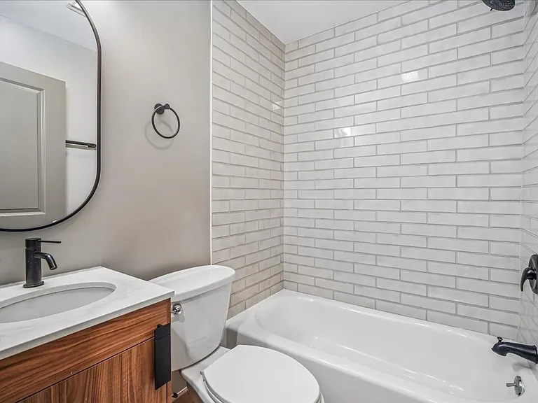 1317 Harvard St NW #1 — Photo 13