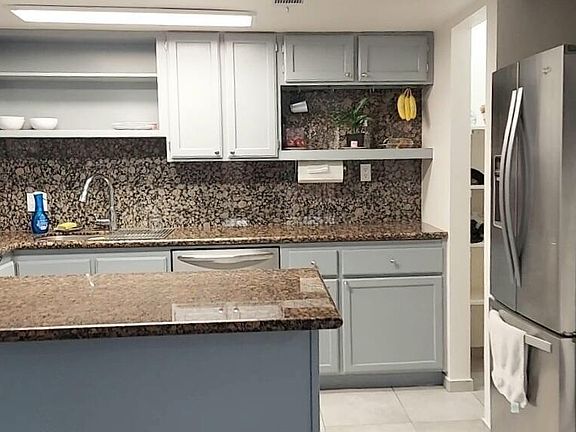 2nd image of 2140 E 10th St APT 3
