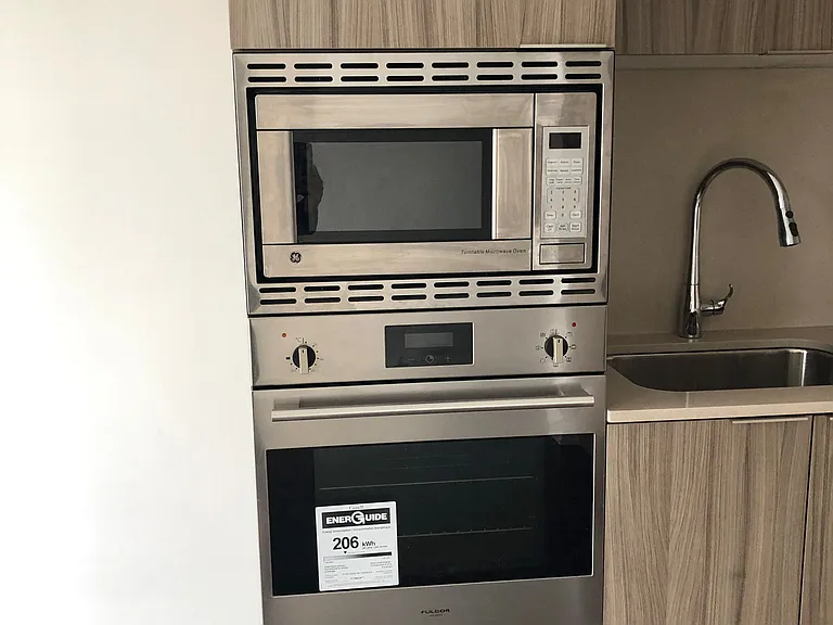 955 Bay St #1505 — Photo 5