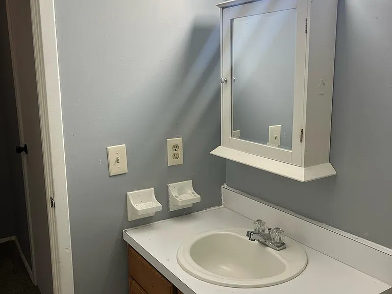 39 King Arthur Ct — Photo 2
