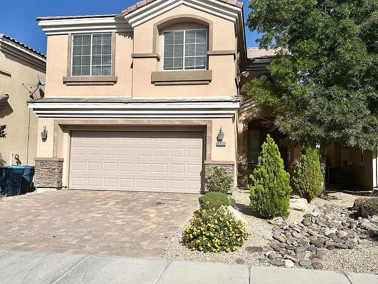 8350 S Pioneer Way — Photo 1