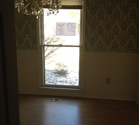 5th image of 71 Washington St