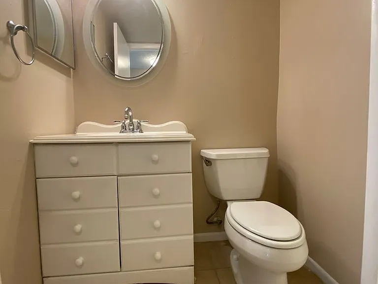 6010 Village Cir — Photo 8