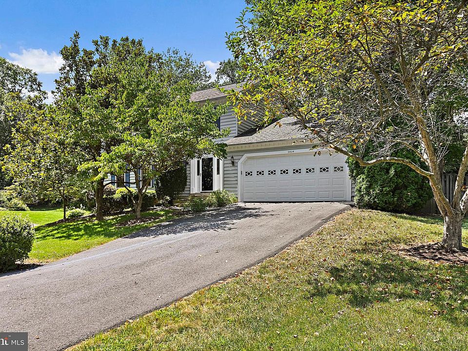 1st image of 9404 Goldfield Ln