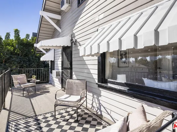 211 1/2 S Burlington Ave, Los Angeles, CA 90057