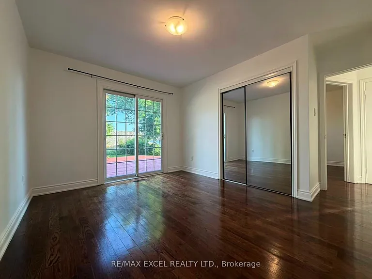 83 Marilake Dr #MAIN FLOOR — Photo 21