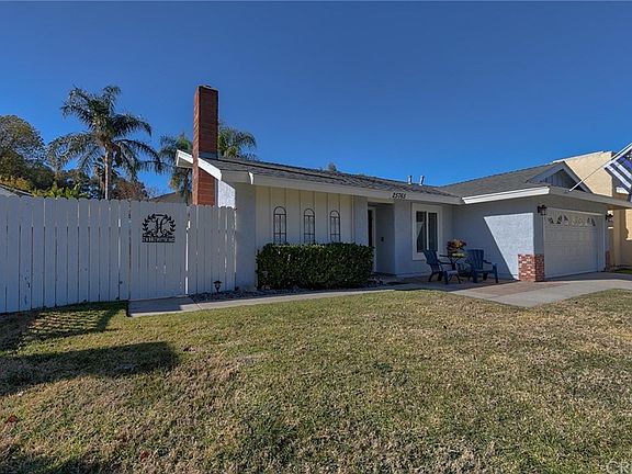 4th image of 25765 Olivas Park Rd