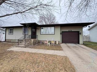 675 9th Ave, Columbus, NE 68601