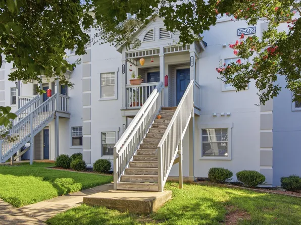 2502 Avent Ferry Rd APT 203, Raleigh, NC 27606