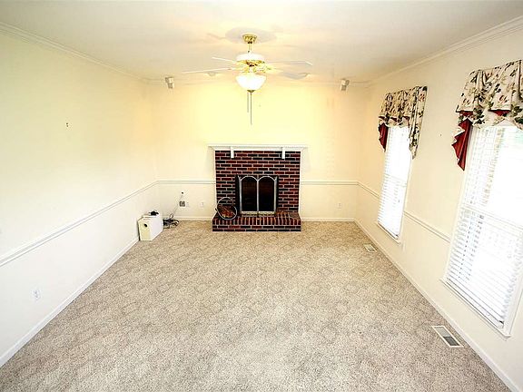5th image of 3320 Scarlet Oak Dr