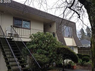 18435 NE Glisan St APT 12, Portland, OR