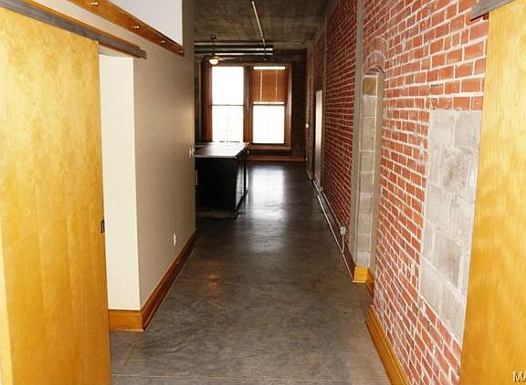 3rd image of 1601-1609 Washington Ave #311