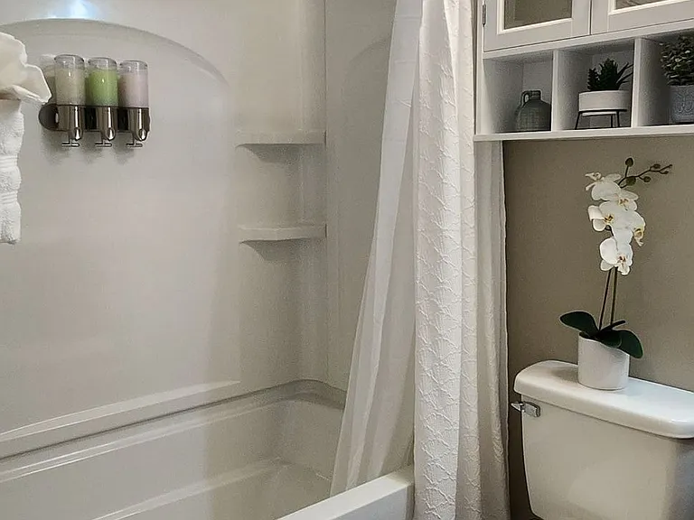 258 Kenwood Dr — Photo 32