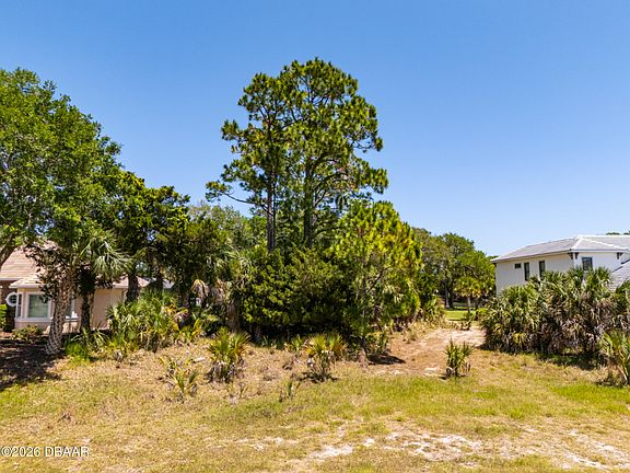 3rd image of 66 Old Oak Dr S