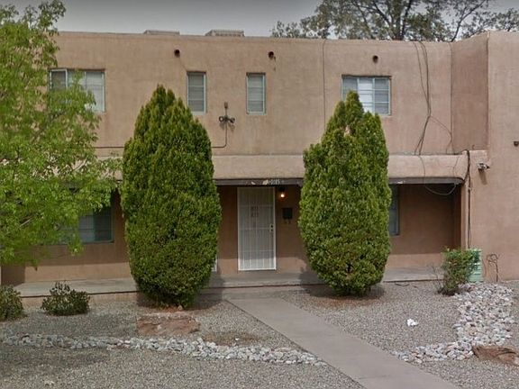 2nd image of 1015 Hermosa Dr SE