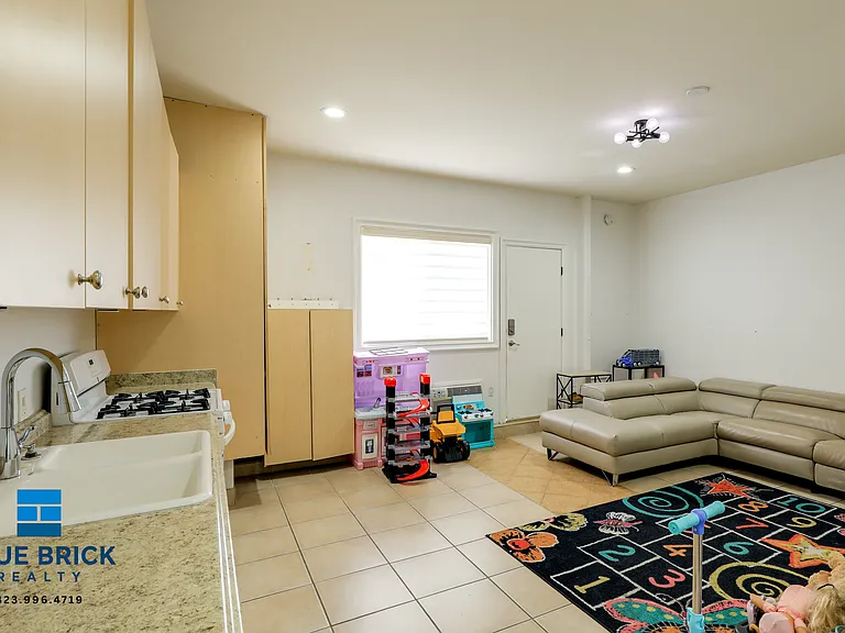 5230 Teesdale Ave — Photo 41