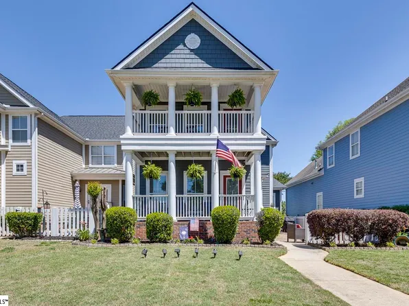 15 Valcourt Cir, Simpsonville, SC 29680