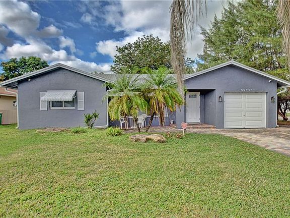 4th image of 8027 NW 93rd Ave