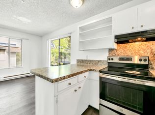 1804 NE Weidler St #15, Portland, OR 97232