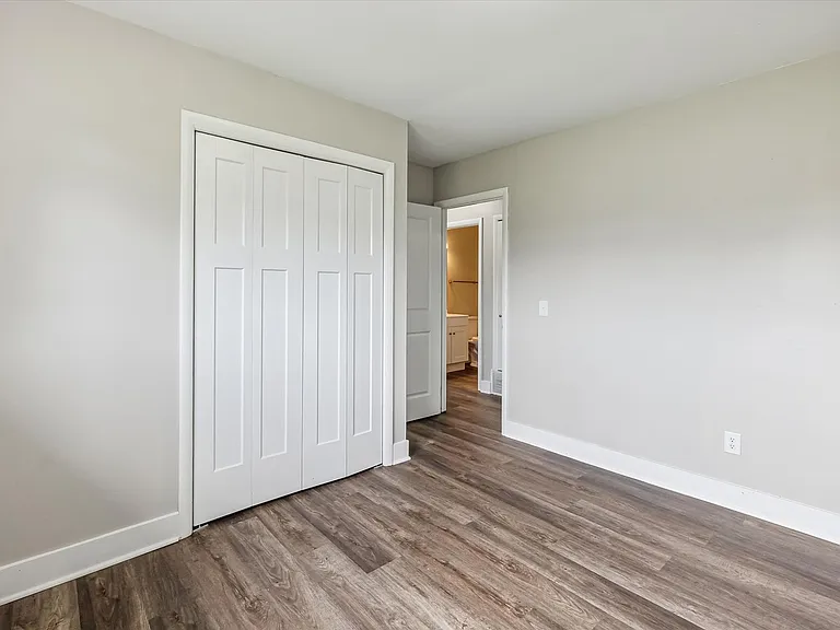 210 Morrill St — Photo 13