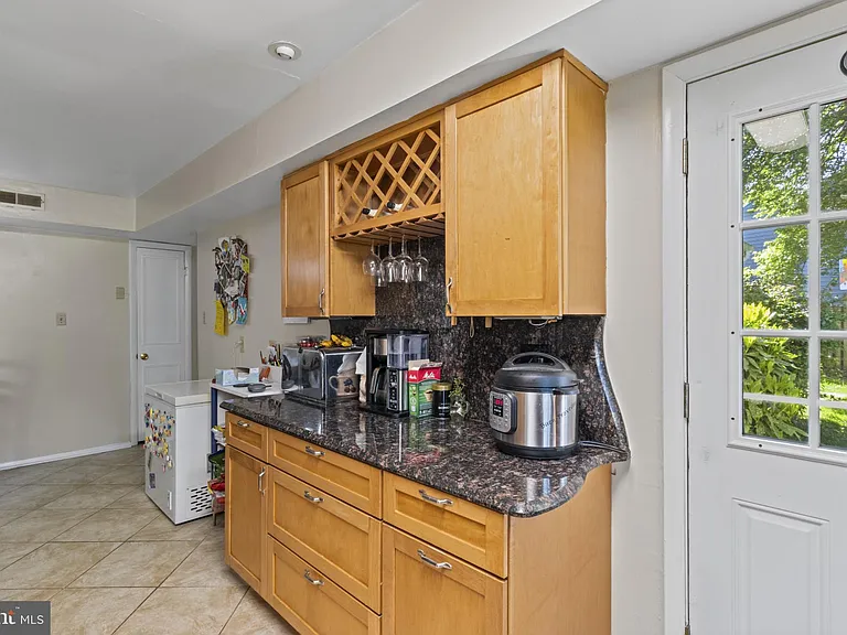 1435 Crofton Pkwy — Photo 15