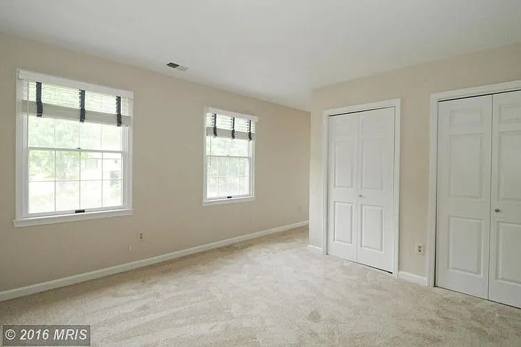 5810 Silchester St — Photo 12