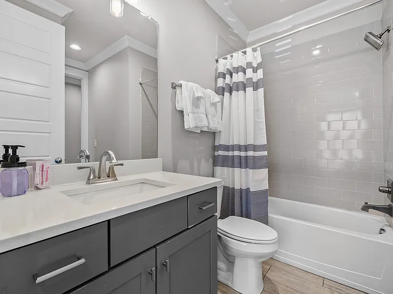 1815 Ridley Blvd #5 — Photo 15