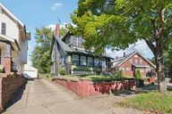 Crestwood Ave-S0110-001.jpg