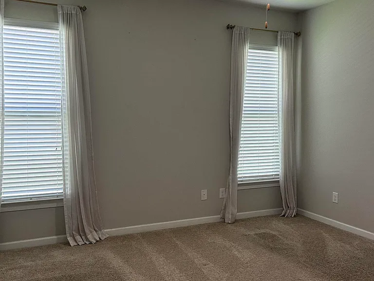 1434 Granby Dr — Photo 6