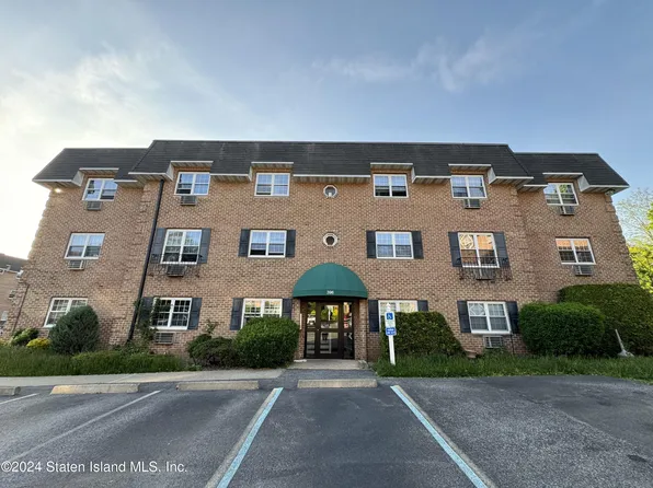422 Maryland Ave APT 2A, Staten Island, NY 10305