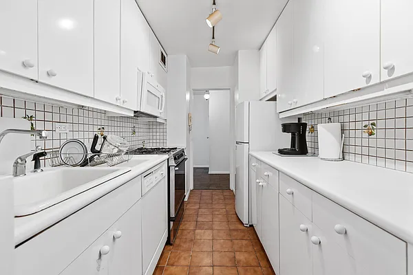 Sold by NYC Apartment Management Inc. | media 5