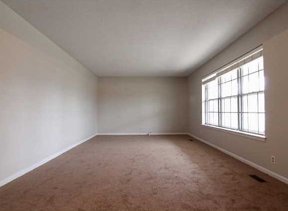 2nd image of 1334 Clearpoint Dr