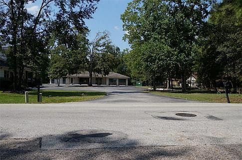 Easy access from Budde Road