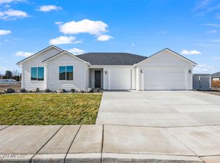 4601 W Oak Ave, Yakima, WA 98903