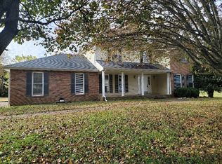 1008 Haggard Dr, Clarksville, TN 37043