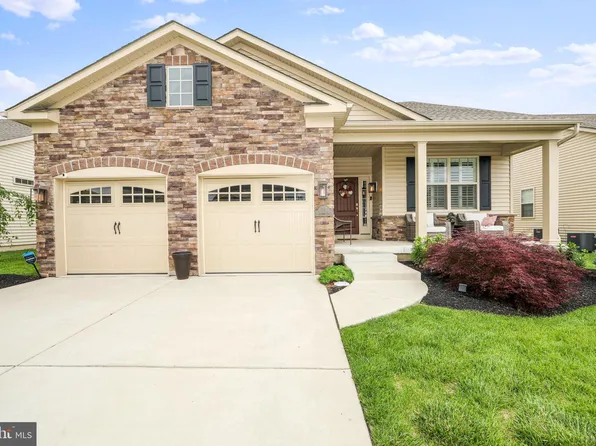 34 Ravenna Dr, West Berlin, NJ 08091