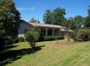 187 Fox Ridge Cir, Franklin, NC 28734