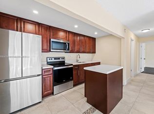4670 NW 79th Ave APT 1E, Doral, FL 33166