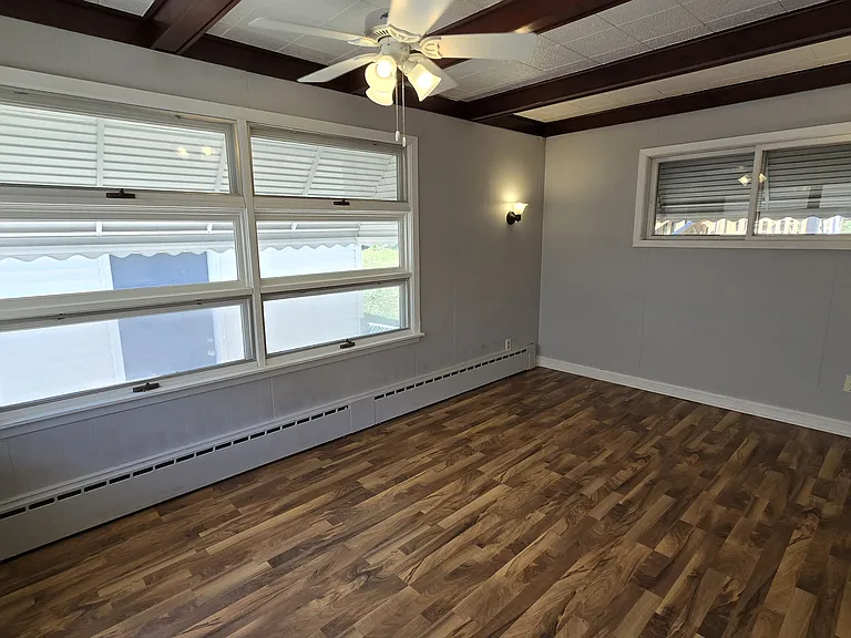 238 Macarthur St E #1 — Photo 13