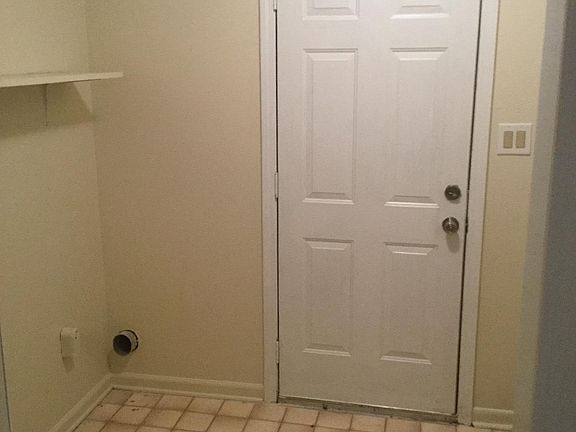 3rd image of 2734 Ann Dr