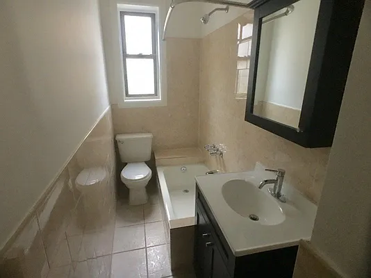 Rented by Bohemia Realty Group | media 31