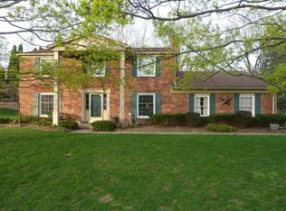 889 Spartan Dr, Rochester Hills, MI 48309